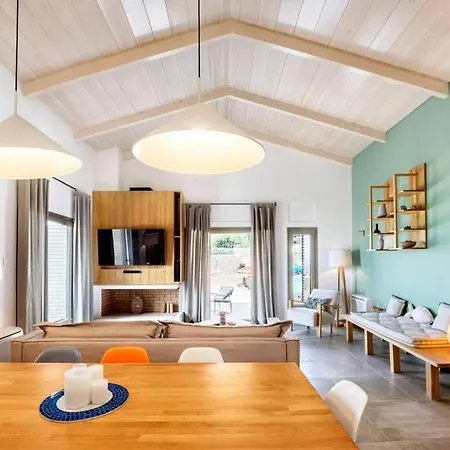Vinblu Just A Breath From The Sea And The Beautiful Agios Nikitas! Villa Agios Nikitas