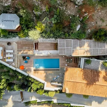 Vinblu Just A Breath From The Sea And The Beautiful Agios Nikitas! *