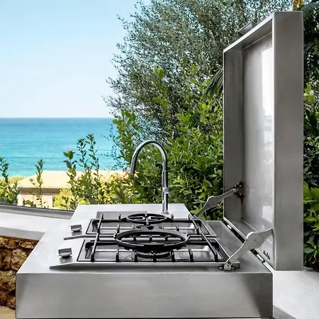 Villa Vinblu Just A Breath From The Sea And The Beautiful Agios Nikitas! *